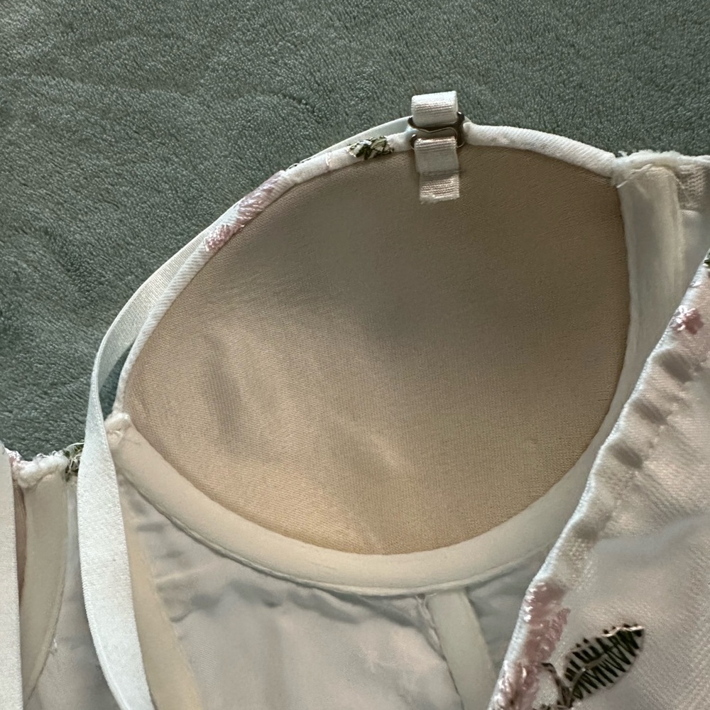 Shein small crop top, white with green and pink floral embroidery. - Picture 7 of 11